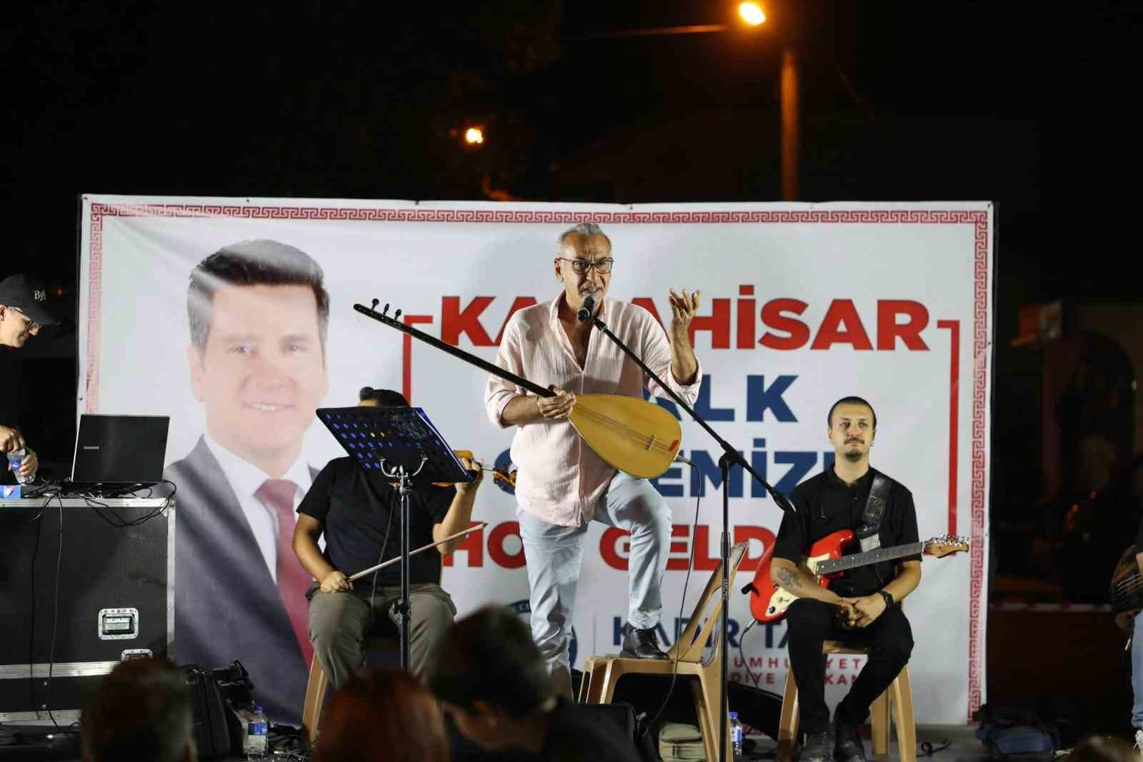 karahisar-halk-gecesinde-muzik-ve-eglence-dolu-aksam