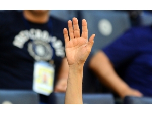 Fenerbahçe Başkanı Ali Koç Başkanlığındaki Yönetim Kurulu İbra Edildi.