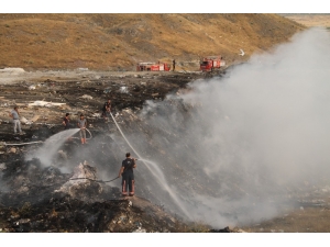 Elazığ’da Katı Atık Depolama Alanında Yangın