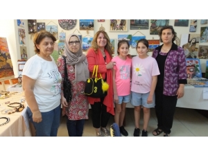 Burhaniye’de Kadınların Eserleri İlgi Gördü