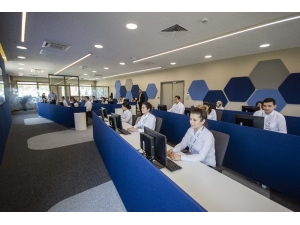 Adana Şehir Hastanesinin "Kilit Noktası" Merkezi Yardım Masası