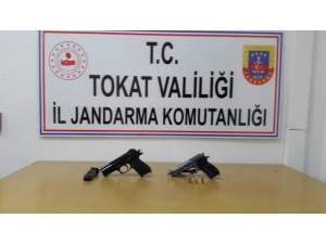 Sulusaray’da Silah Kaçakçılarına Operasyon