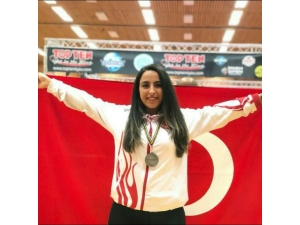 "Kendimi Buldum" Dediği Kickboks’ta 2. Oldu