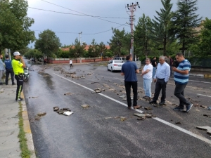 Isparta’da Sağanak Yağış Sele Dönüştü