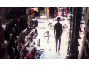 Fatih’te Silahlı Kavganın Ardından Kovalamaca Kamerada