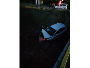 Direksiyon Hâkimiyetini Kaybedince Aracı Köprüden Kanala Uçtu