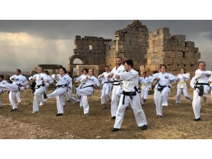 Tarihi Zerzavan Kalesi’nde Taekwondo