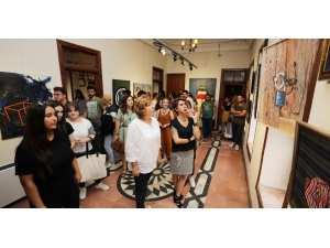 Gaün Öğrencilerinin Geleneksel Yıl Sonu Sergisi Açıldı