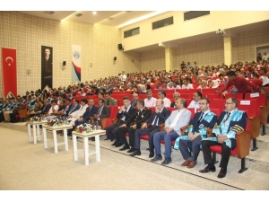 7 Aralık Üniversitesinde Mezuniyet Töreni