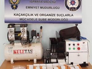 Kompresör Makineli Kaçak Sigara Üreten Karı Kocaya Suçüstü
