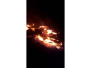 Artvin’in Yusufeli İlçesi Dokumacılar Köyünde Yangın