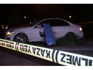 Kontrolden Çıkan Otomobil Ağaçlara Çarptı: 1 Ölü