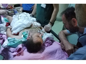 Bıçaklı Saldırıda Ağır Yaralandı