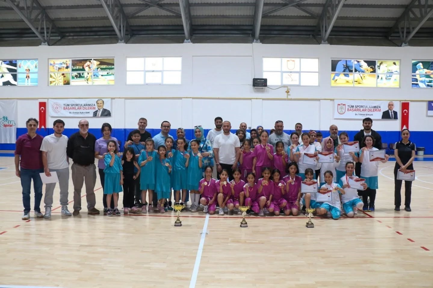 basketbolda-sampiyon-seyh-samil-ilkokulu