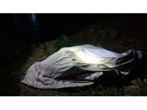 Serinlemek İçin Girdiği Gölette Boğularak Can Verdi