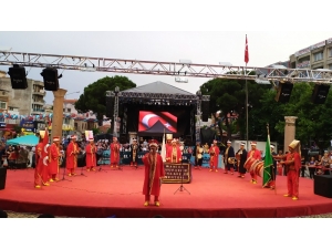 83. Uluslararası Bergama Kermesinde Coşkulu Başlangıç