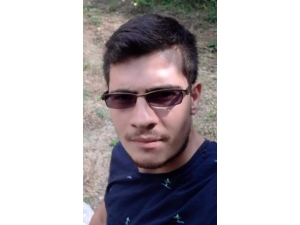 Telefonla Balkona Çağırıp Öldürülen Gencin Katili Teslim Oldu