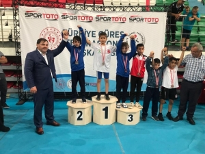 Kocaelili Minik Güreşçiler Türkiye 3.’sü Oldu