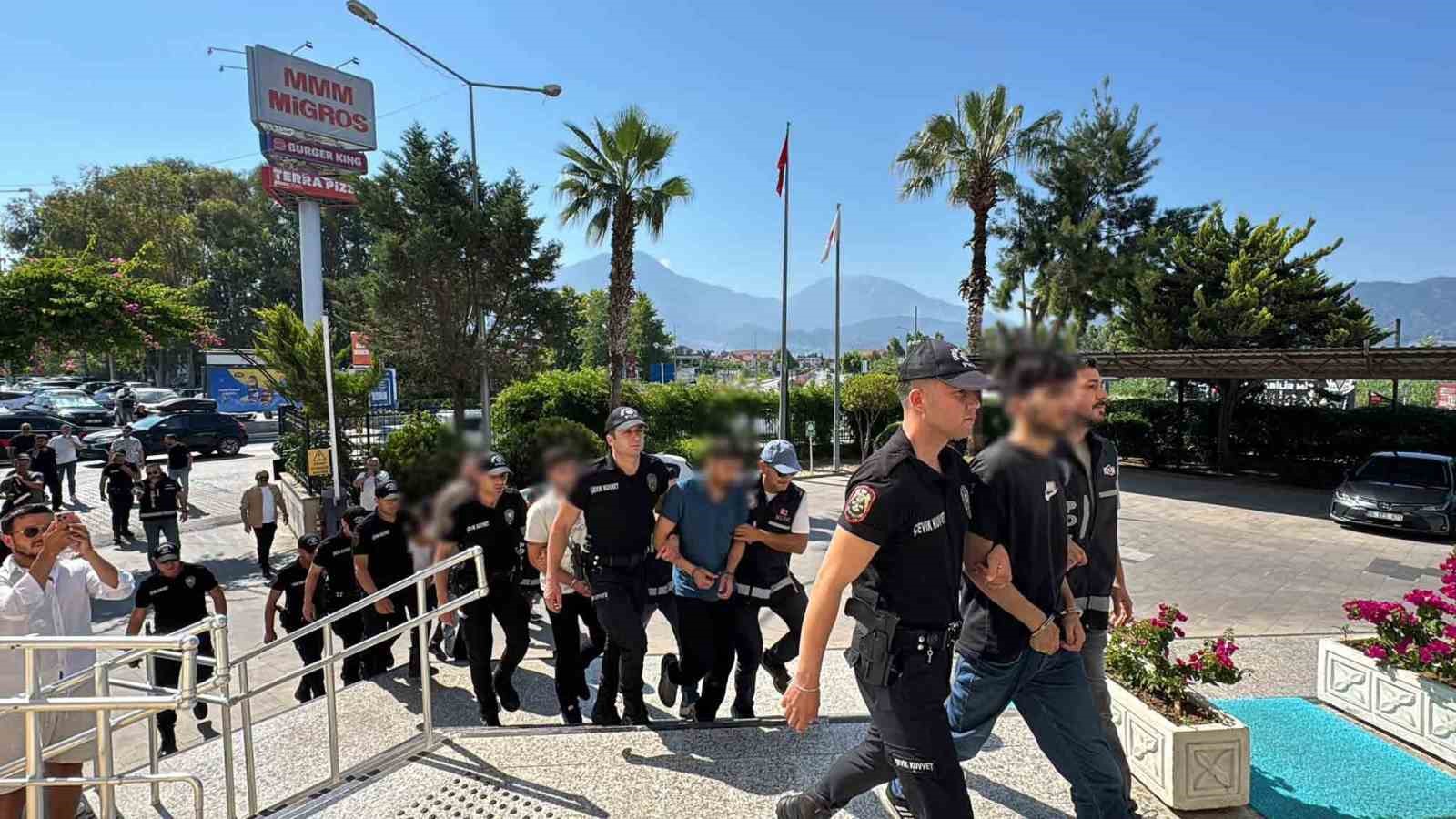 fethiye-de-daltonlar-ve-casperlar-sorusturmasinda-yeni-operasyon-22-gozalti