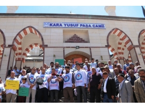 Erciş’te Mursi İçin Gıyabi Cenaze Namazı