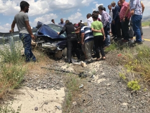 Tutak’ta Trafik Kazası: 1 Ölü 2 Yaralı