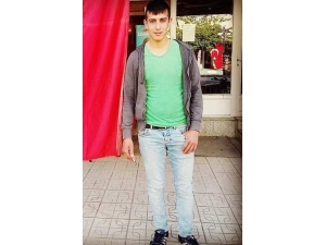 Tüfekle Vurduğu Genci Ölüme Terk Etti