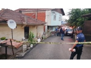 Baba Tartıştığı Oğlunu Bıçaklayarak Öldürdü