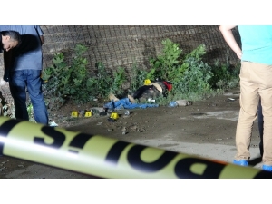 Boş Arsa Üzerinde Kadın Cesedi Bulundu