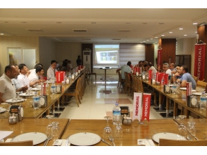 Şanlıurfa’da Doktorlara Onkolojideki Son Gelişmeler Anlatıldı