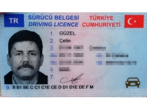 Çatalca’da Hatalı Sollama Yapan Çekici Tırla Kafa Kafaya Çarpıştı