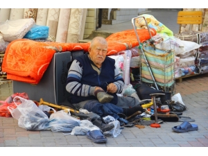 Tek Ayağı İle Hayata Meydan Okudu