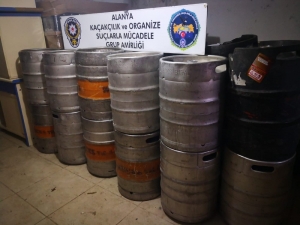Alanya’da Bin 100 Litre Kaçak İçki Ele Geçirildi