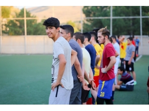 Evkur Yeni Malatyaspor Futbolcu Seçmeleri