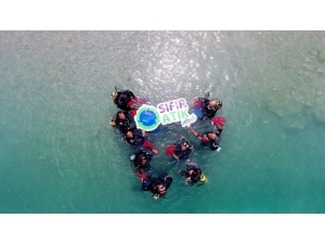 Dünyaca Ünlü Plajlarda Deniz Dibi Temizliği