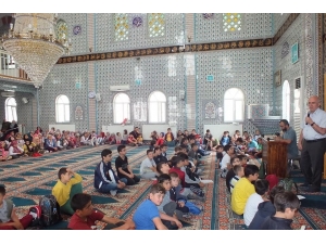 Bozüyük’te Camiler Şenlendi