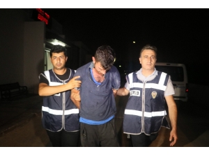 Uyuşturucu Kullanıp 1 Polis Ve 2 Kişiyi Bıçakladı