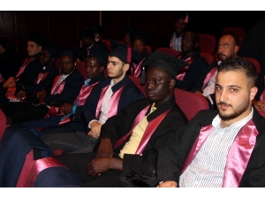 69 Ülkeden 261 Öğrenci Mezun Oldu