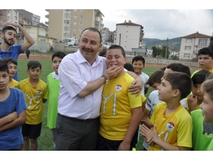 Başkan Sever’den Yaz Spor Okullarına Ziyaret