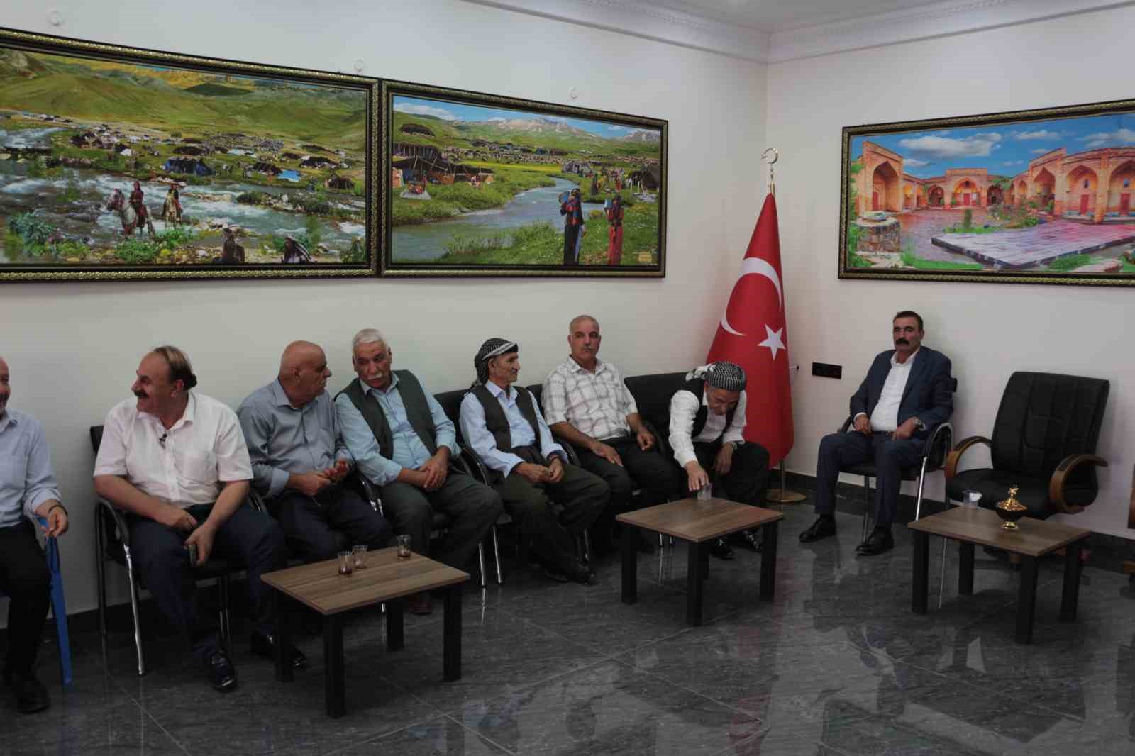 sirnak-ta-asiret-liderleri-ve-kanaat-onderlerinden-cerceve-yasa-ya-tam-destek
