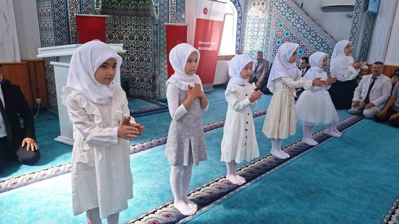 hisarcik-ta-yaz-kur-an-kurslari-acilis-programi-duzenlendi