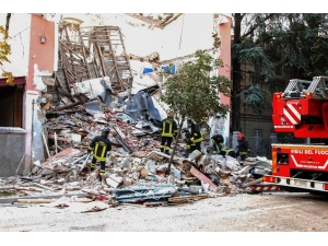 İtalya’da Binada Patlama: 3 Ölü