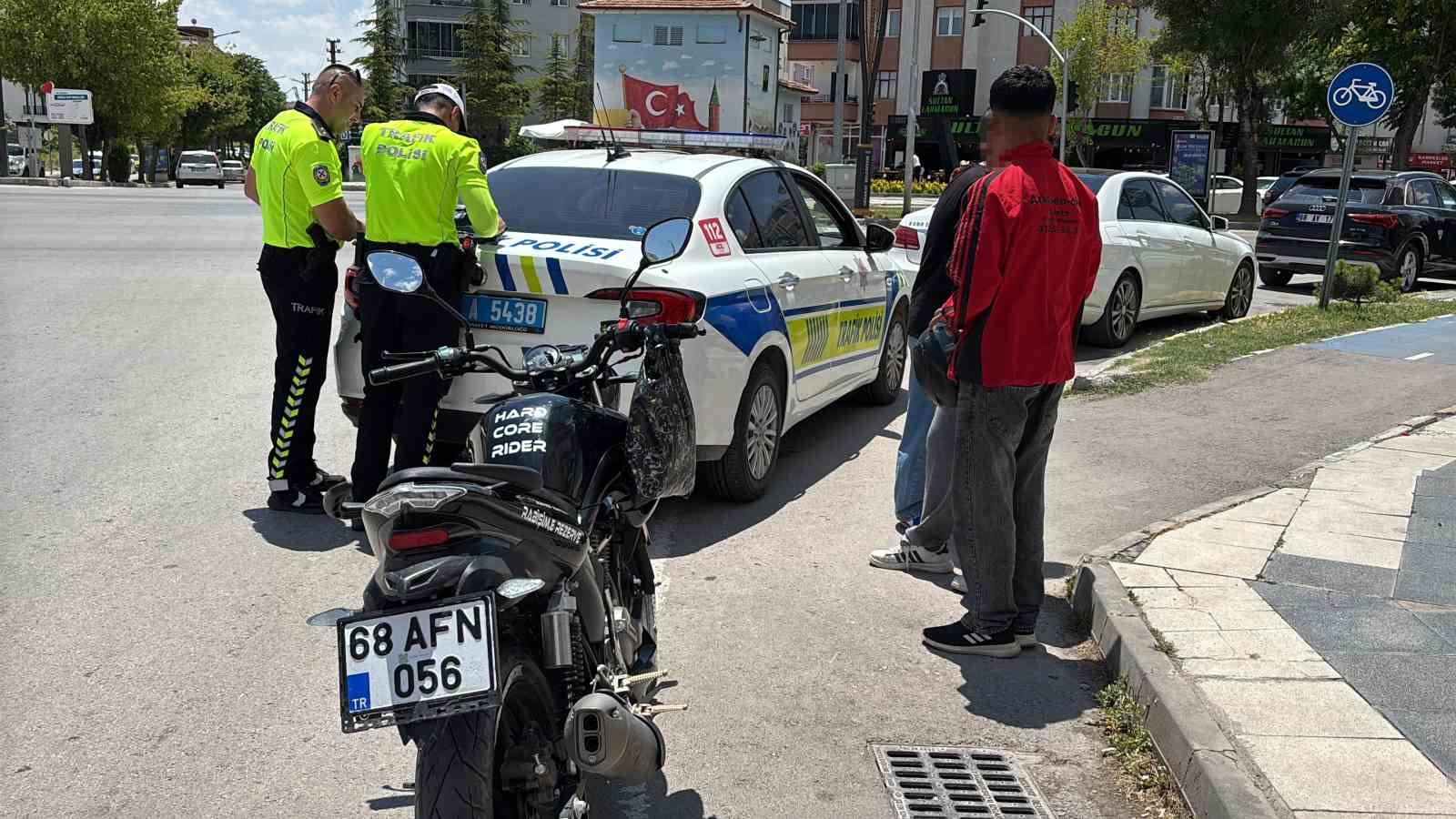 sigortasiz-motosiklete-trafikten-men-surucuye-85-bin-lira-ceza