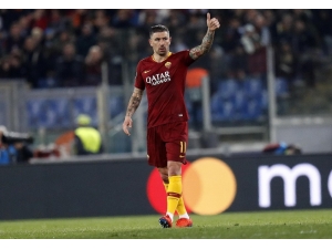 Kolarov Son Detayları Görüşmek İçin İstanbul’a Geldi