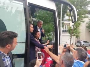 Binali Yıldırım’a Beylikdüzü Ve Büyükçekmece’de Büyük İlgi