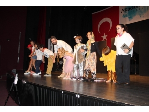 “Akademiden Sanat” Öğrencilerinden Unutulmaz Bir Gece