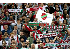 Karşıyaka’da Tek Yürek Kutlama