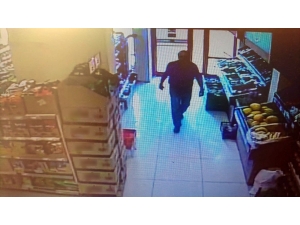 Kartal’da Engelli Çocuğa Taciz Eden Şahıs Kamerada