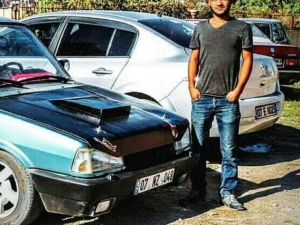 Elektrik Akımı İki Arkadaşı Ayırdı