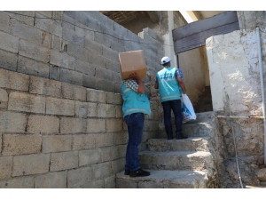 Yardıma Muhtaçların Yüzü Güldü