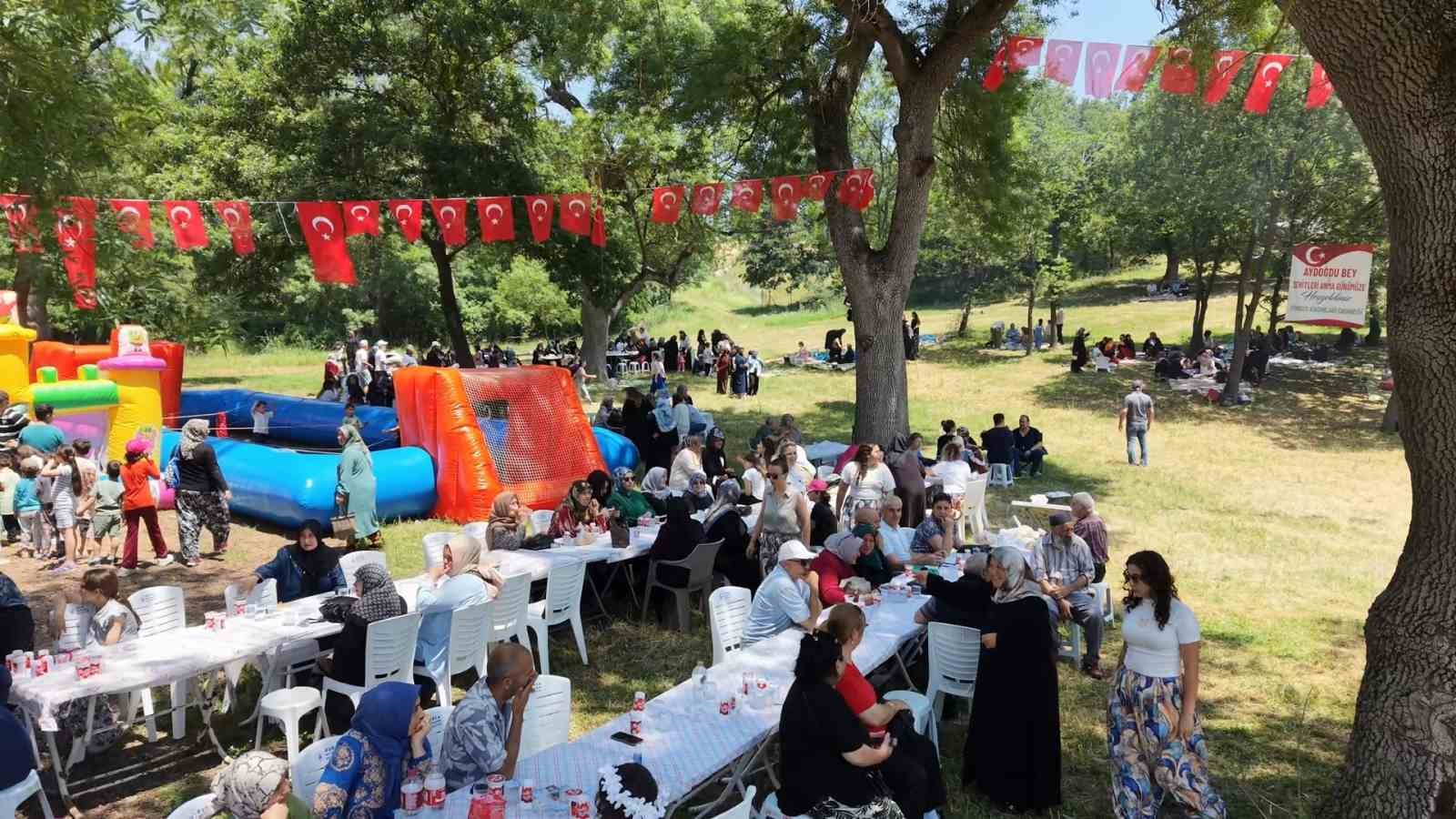 aydogdu-bey-ve-sehitler-20-nci-kez-dualarla-anildi